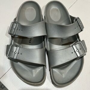 Birkenstock women’s size 39